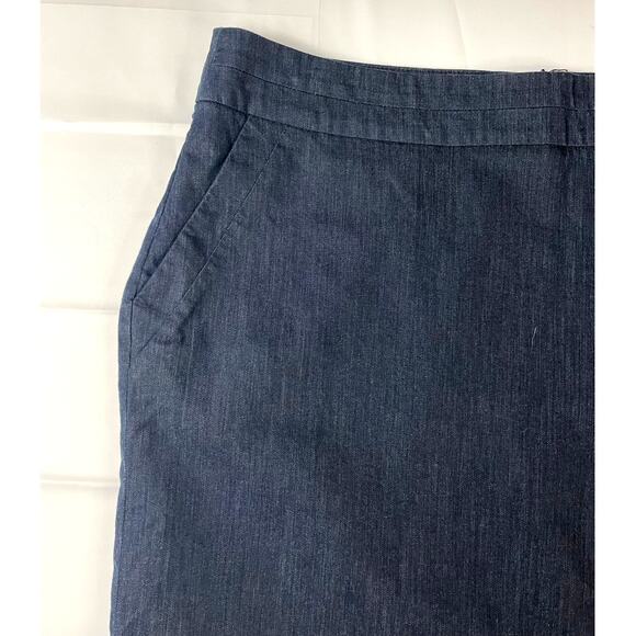 Ann Taylor Loft Petite, Size 12P, Blue Skirt Looks Like Denim - Picture 6 of 9